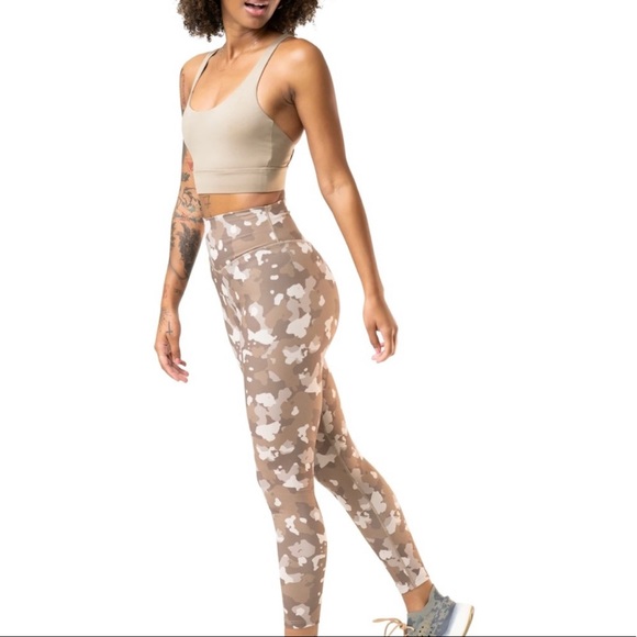 Balance athletica leggings - Picture 1 of 7